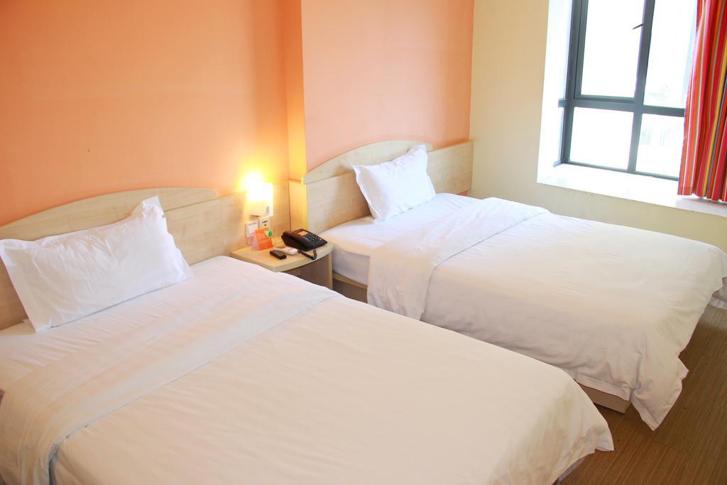 7Days Inn Guangzhou Longkou East Room photo