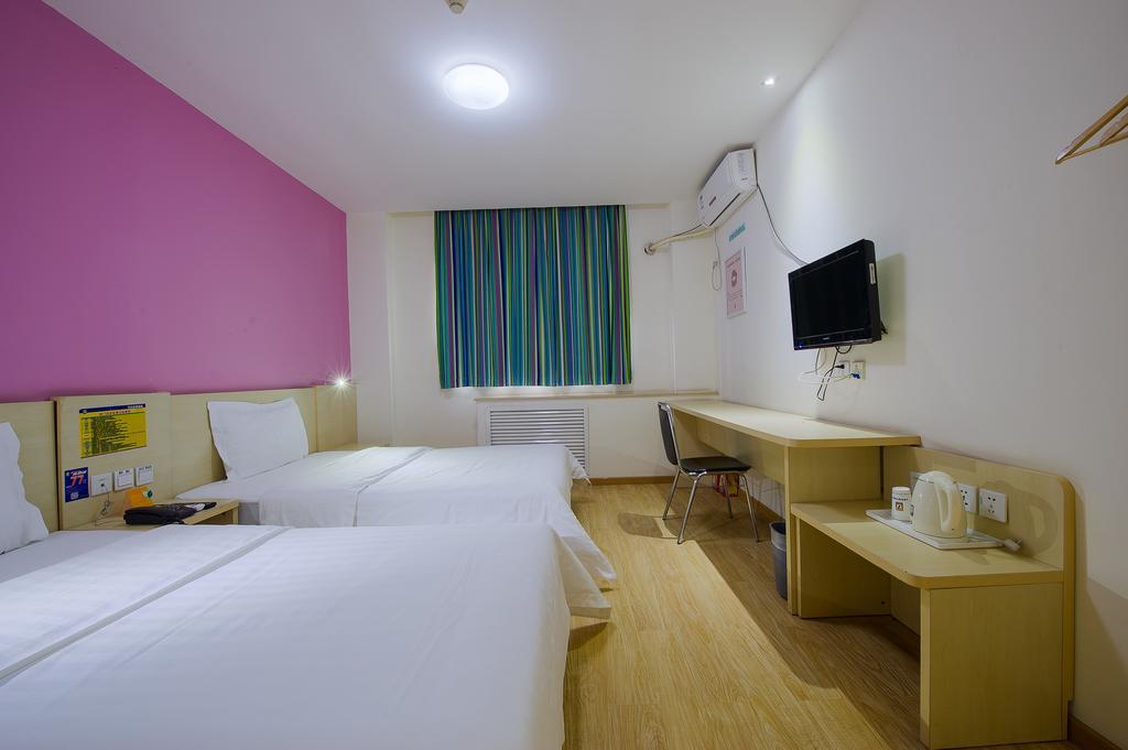 7Days Inn Guangzhou Longkou East Exterior photo