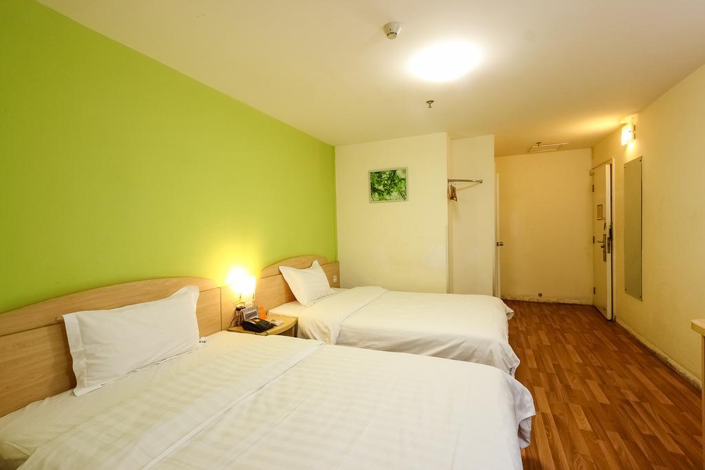 7Days Inn Guangzhou Longkou East Exterior photo