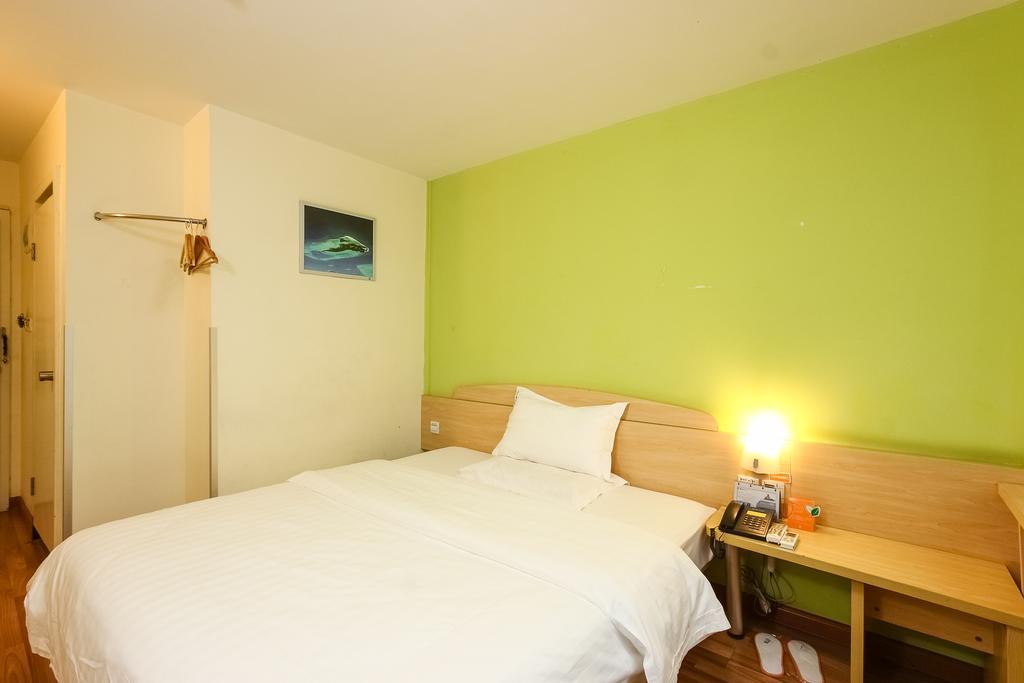 7Days Inn Guangzhou Longkou East Exterior photo