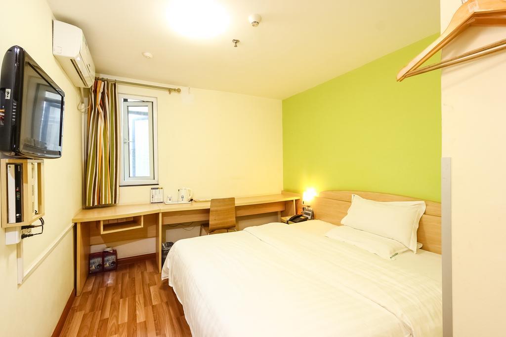 7Days Inn Guangzhou Longkou East Exterior photo